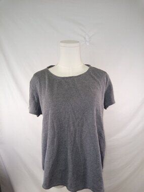 Lululemon Women's Gray Short Sleeve Top see measurements